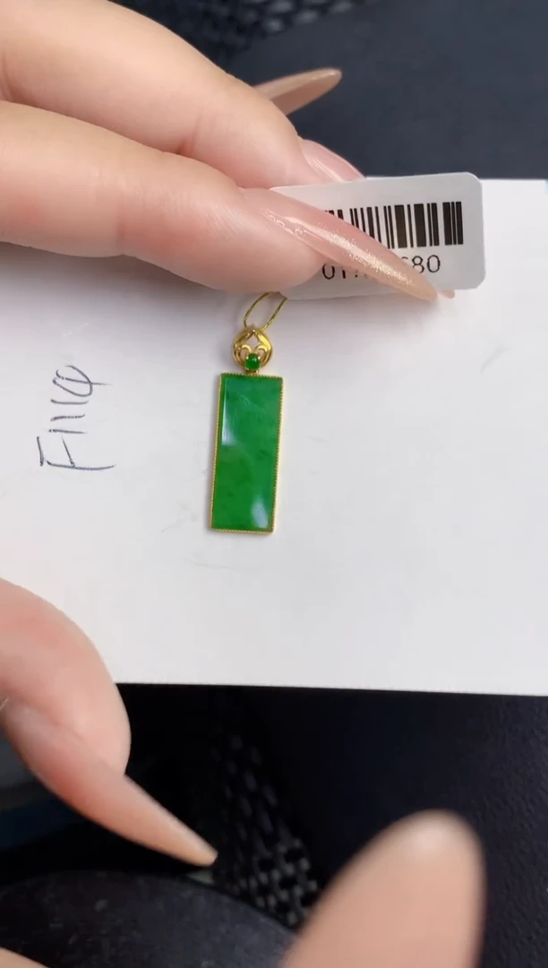 【闪购商品】翡翠颈饰18K金镶嵌000000000