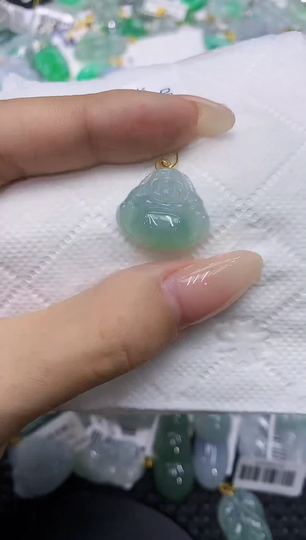 翡翠18K金镶嵌颈饰111111111111