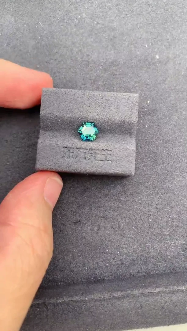 裸石彩色蓝宝石1.15ct绿蓝宝 BH 定制