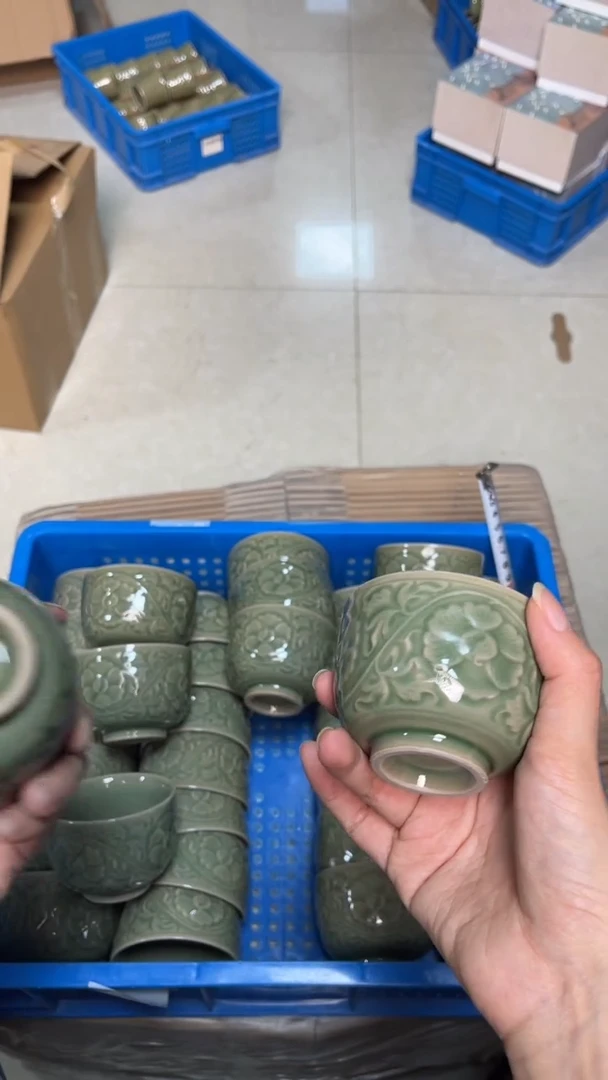 陶瓷秘色牡丹纹大缸杯 全品