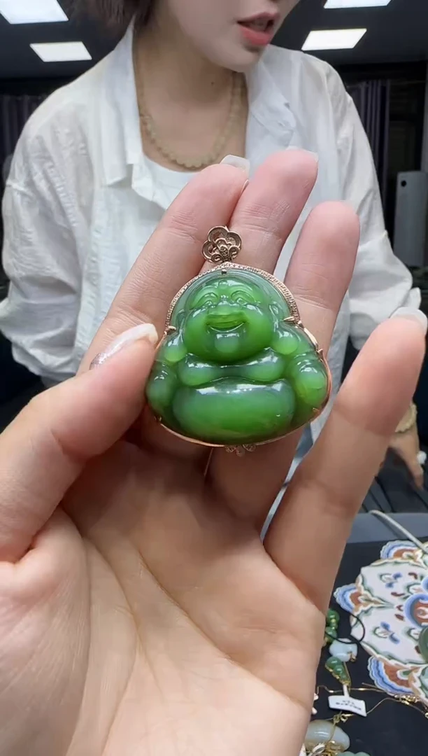 和田玉18K金镶嵌挂件1