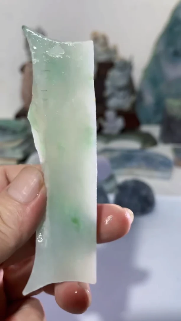 翡翠未镶嵌吊坠(不含链)710