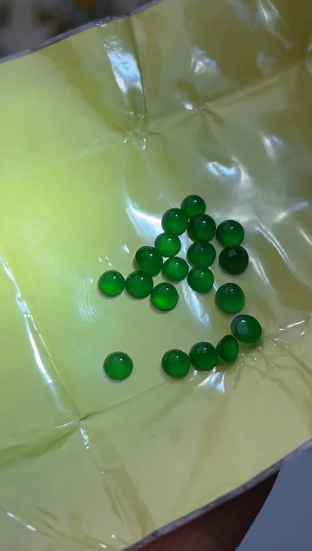 未镶嵌定制翡翠天然翡翠蛋面