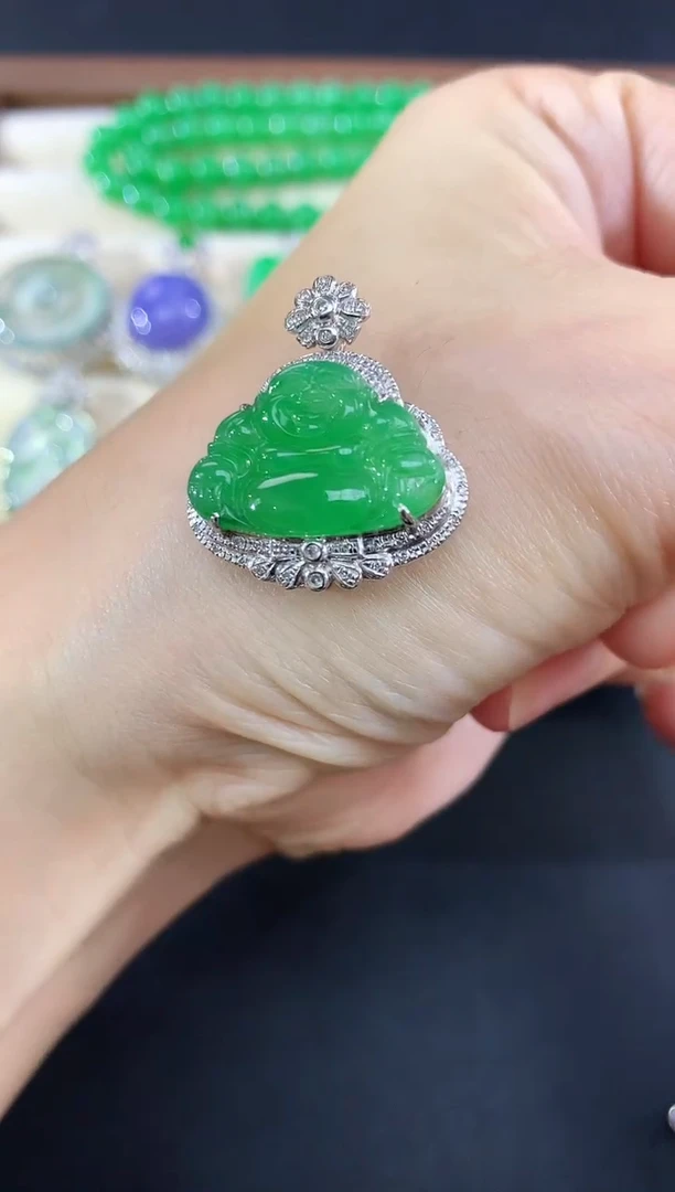 吊坠(不含链)18K金镶嵌翡翠73|7800