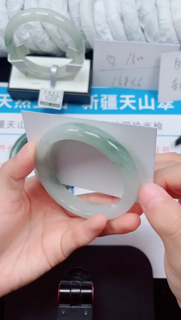 未镶嵌手镯石英质玉16-54/55