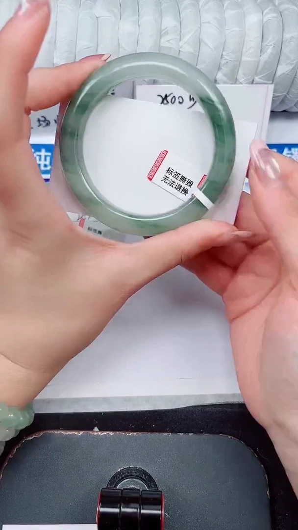 未镶嵌手镯石英质玉64-57/58