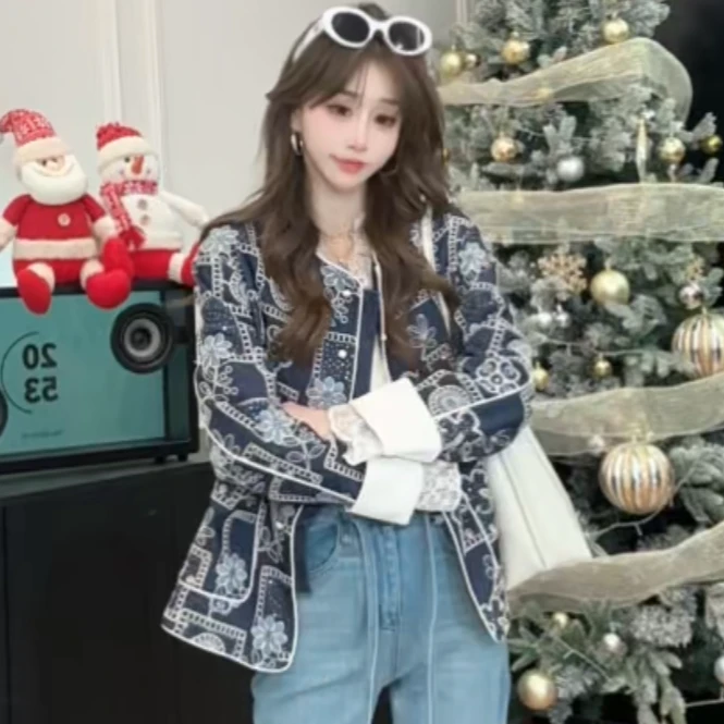 【欧若风】 Lei 春季复古牛仔气质轻奢百搭休闲长袖刺绣上衣 G0985