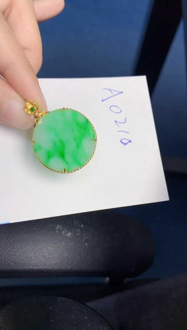 【闪购商品】翡翠颈饰18K金镶嵌000000000