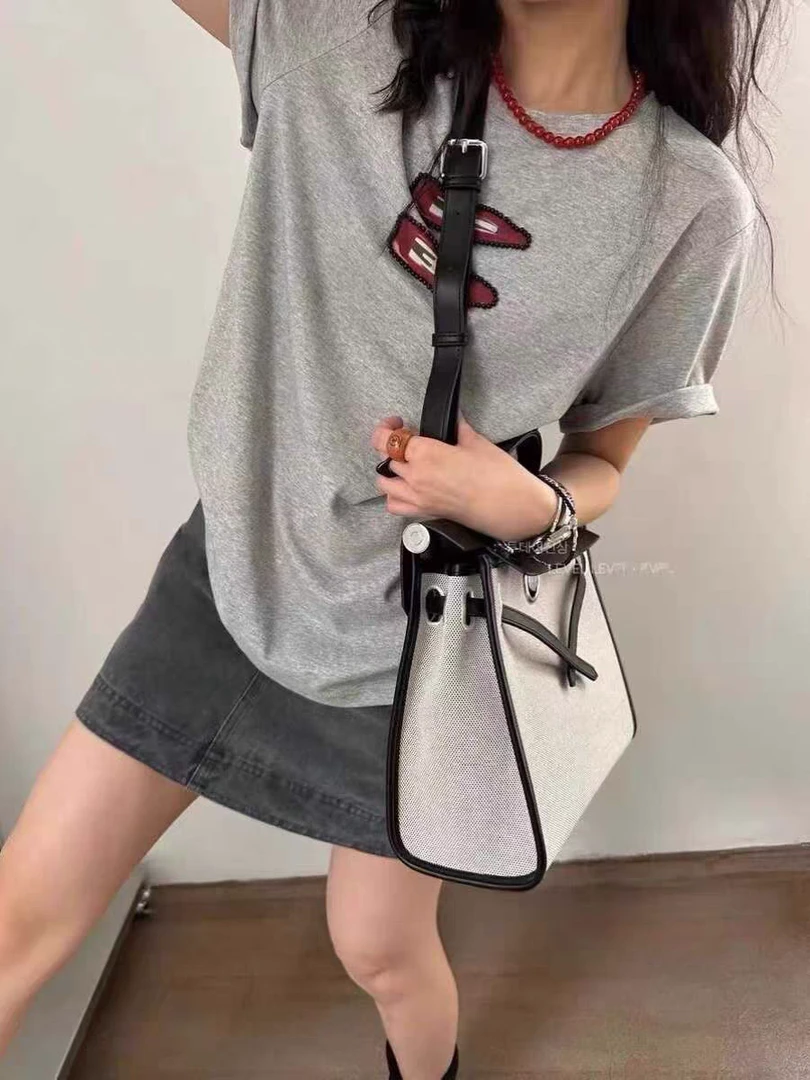 涵涵家~小众重工钉珠宽松百搭t恤女#1592