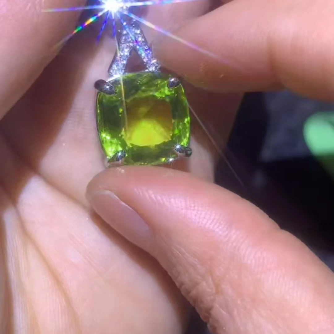 【南非定制】经典高级轻奢大气百搭吊坠wd821132