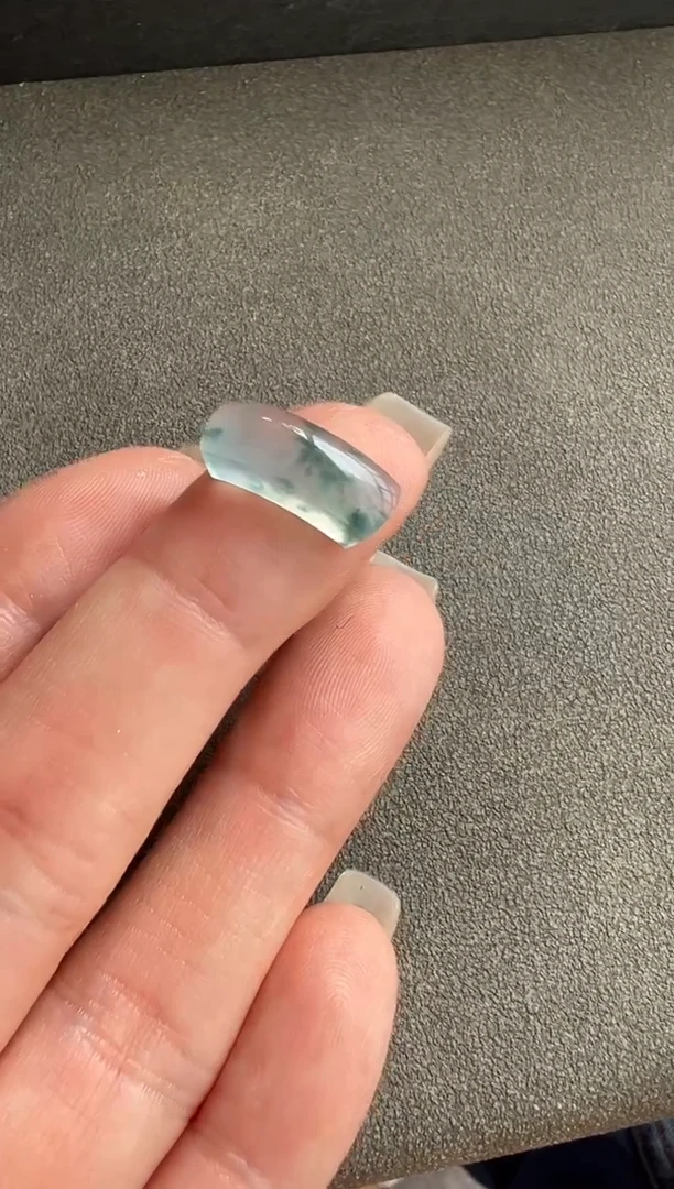 【闪购商品】翡翠裸石翡翠马鞍