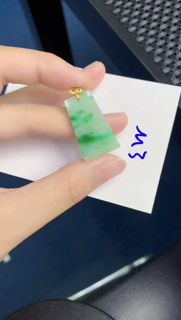 翡翠未镶嵌颈饰天然翡翠緬甸A貨