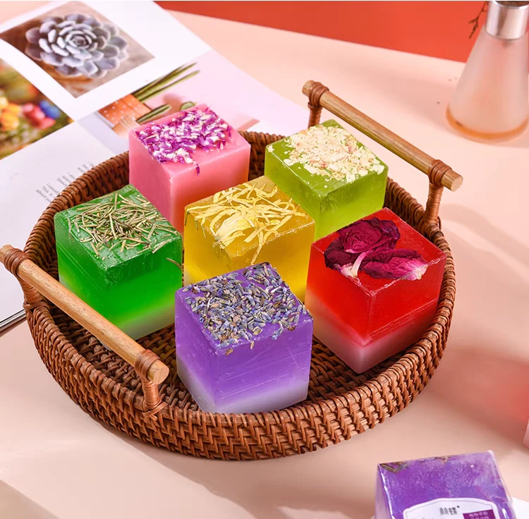 云南手工鲜花精油皂控油细腻洗脸洗澡可用送朋友自用佳品鲜花皂