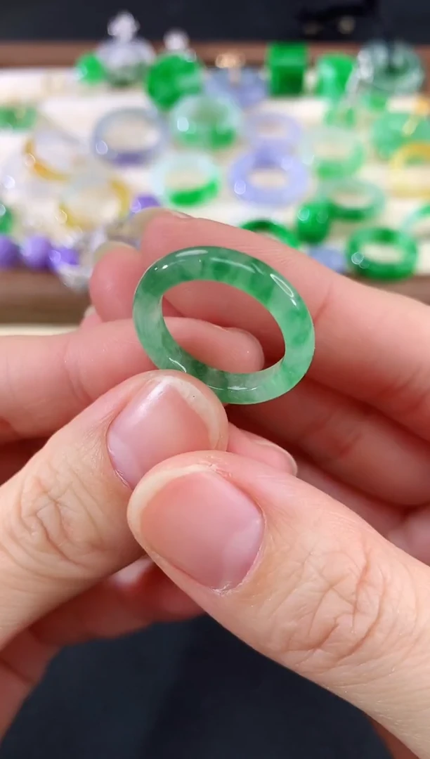 未镶嵌戒圈翡翠53|4800