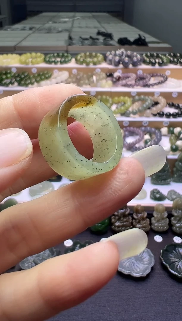 未镶嵌戒圈和田玉雪*儿定向5  18圈口