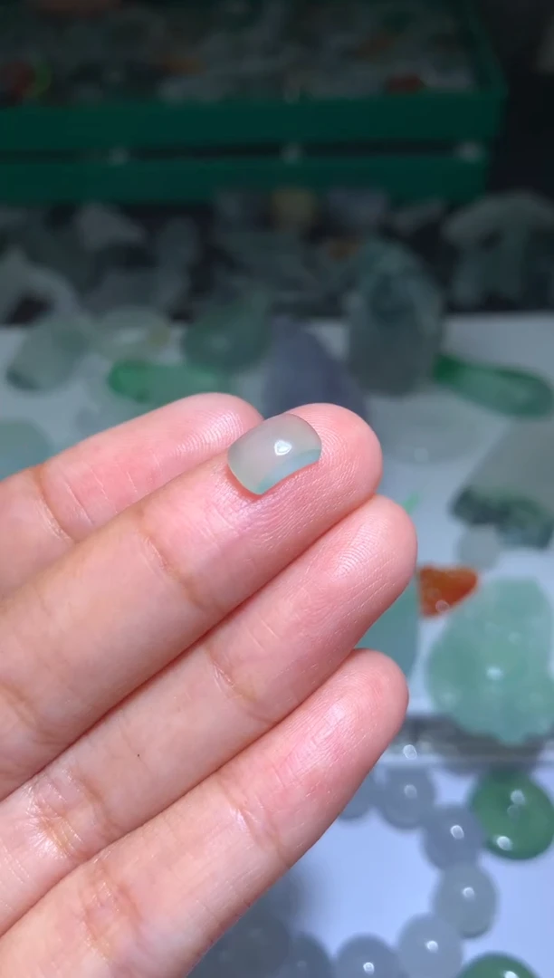 定制翡翠未镶嵌毛货