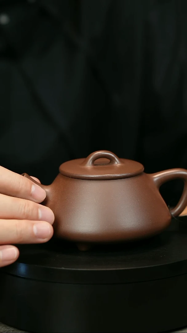 茶壶紫砂S***nH2006赵信军光素石瓢