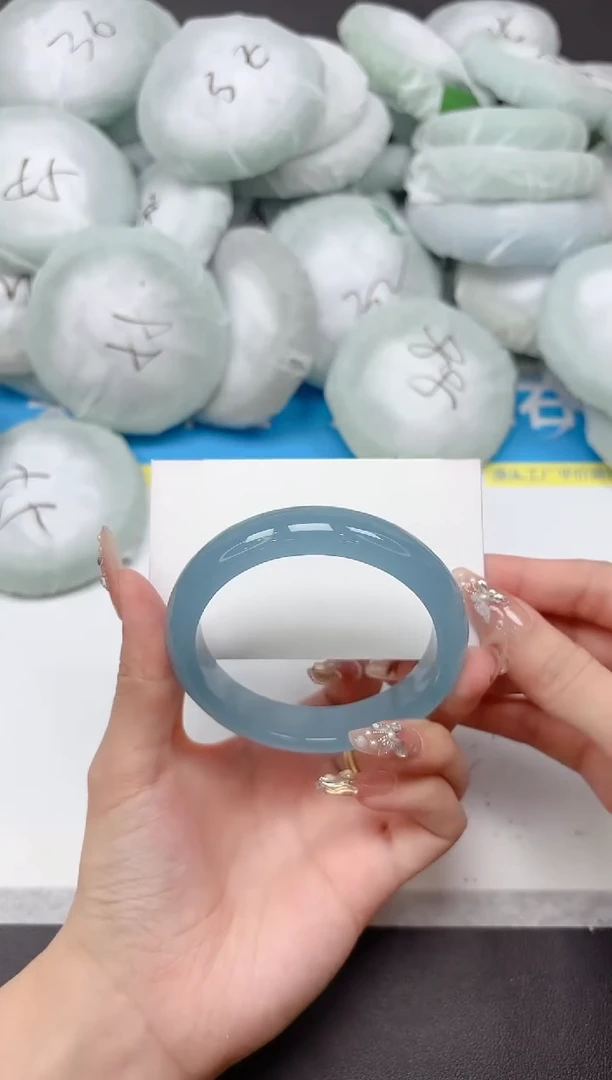 未镶嵌手镯石英质玉114-58.3