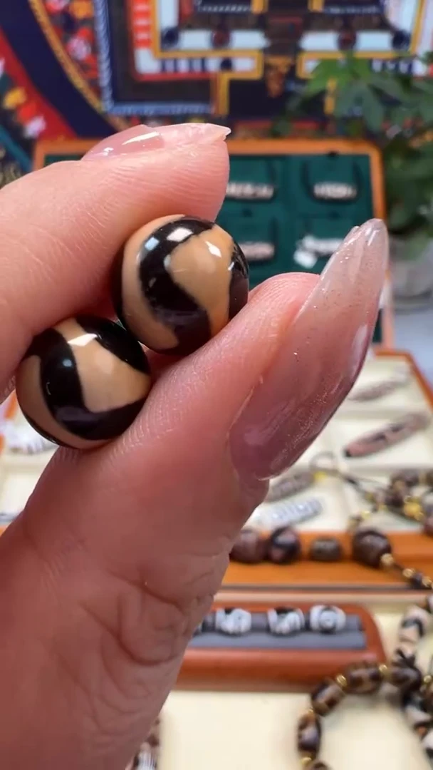 玛瑙/玉髓（覆膜）颈饰未镶嵌2.（微瑕随机发货）