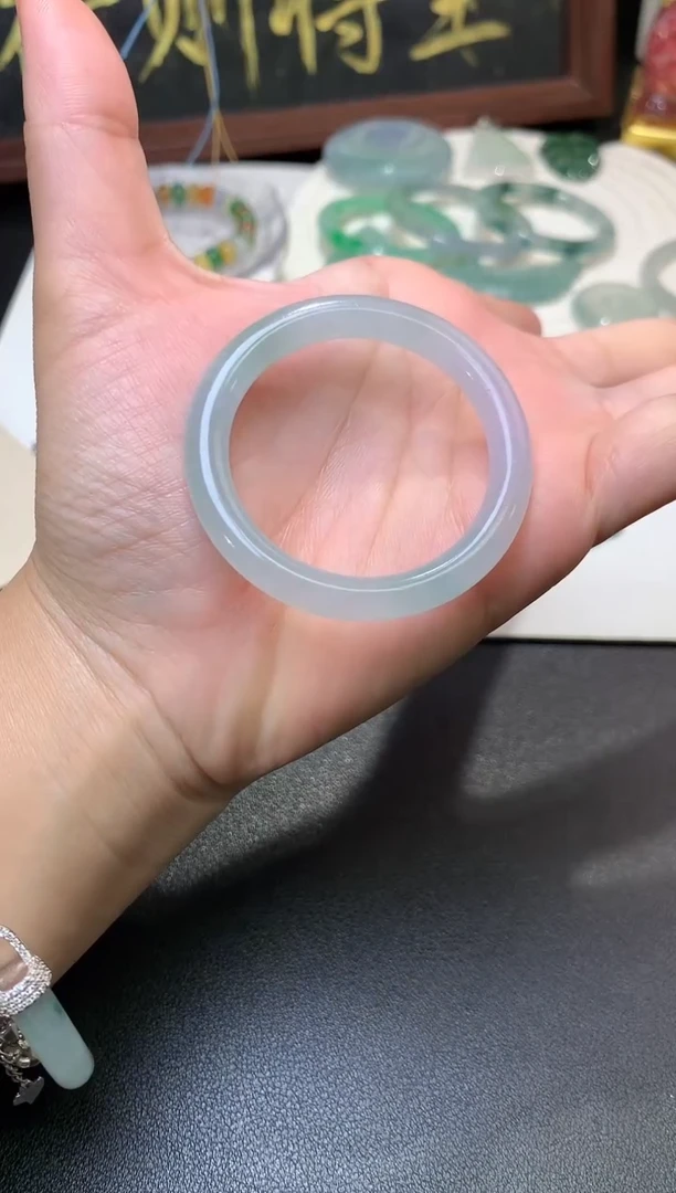 未镶嵌定制翡翠毛货