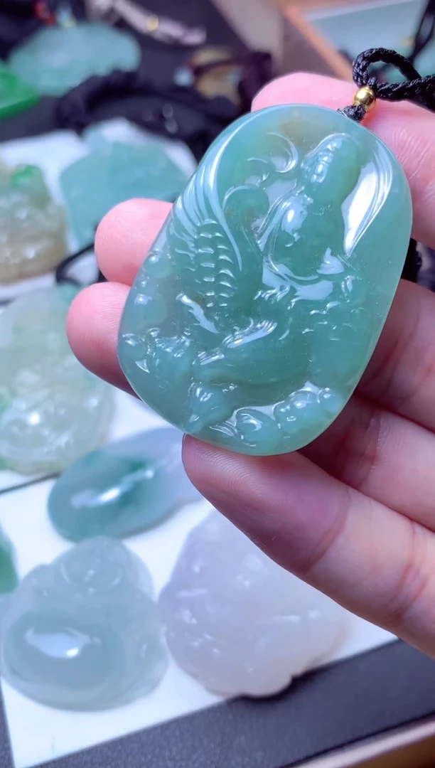 颈饰未镶嵌翡翠天然A货翡翠