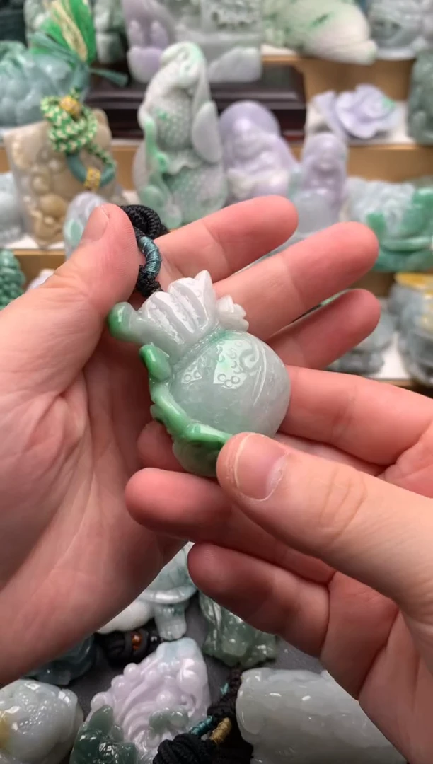 吊坠(不含链)未镶嵌翡翠1