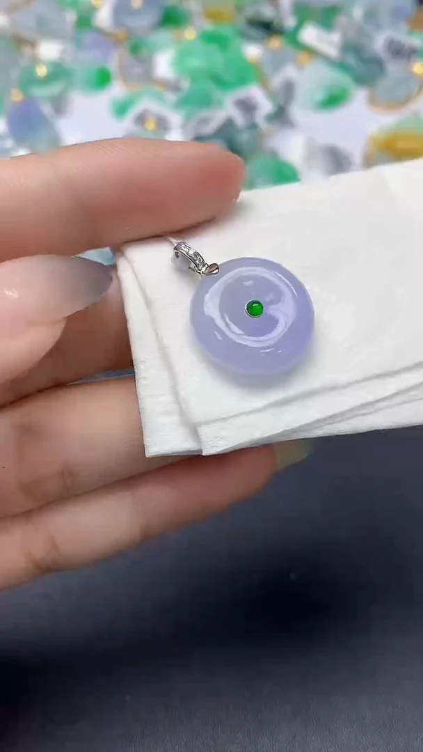 翡翠18K金镶嵌颈饰天然缅甸a货翡翠