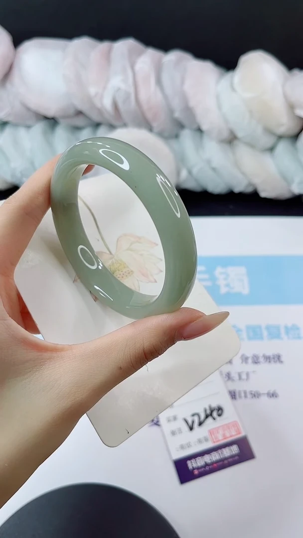 未镶嵌手镯石英质玉多样性发货V240