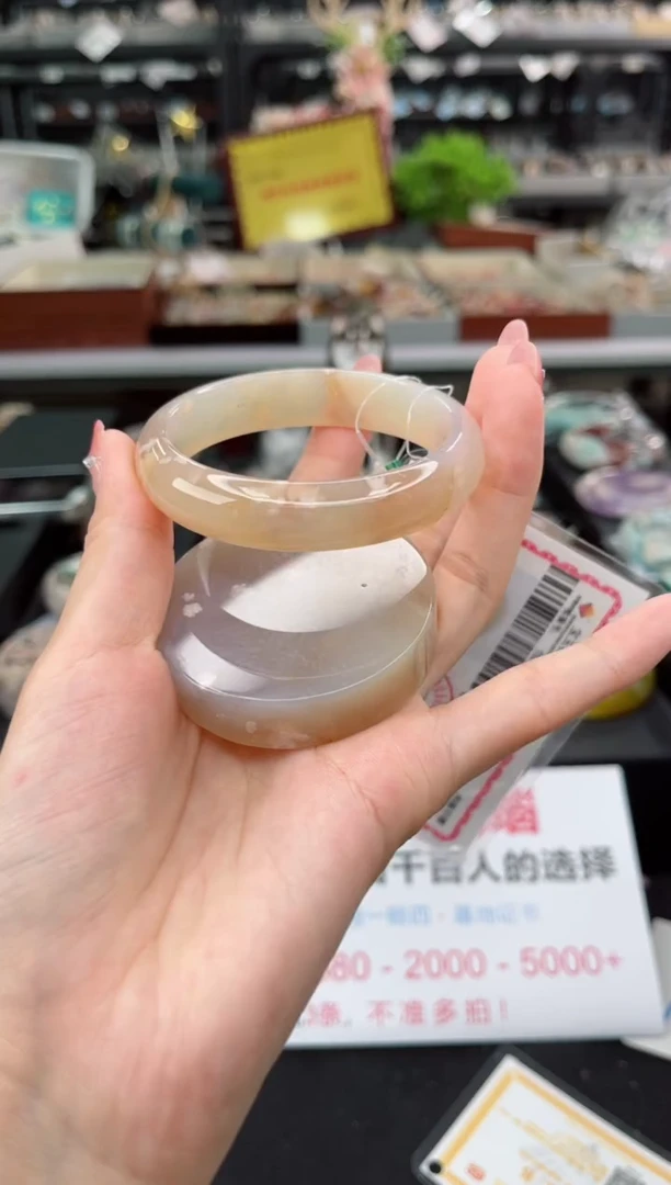 【闪购商品】石英质玉手镯未镶嵌56圈口（赠品镯心）106179