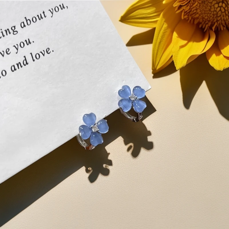 合金耳饰 森系蓝色四叶花耳扣轻奢小众设计感时尚气质百搭耳环女
