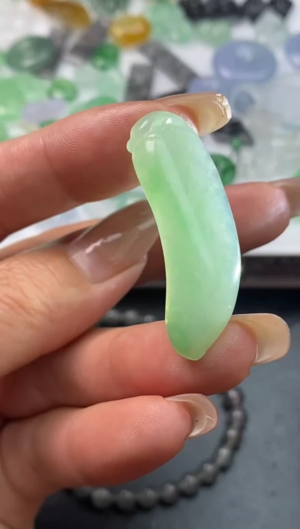 定制翡翠未镶嵌翡翠毛货~