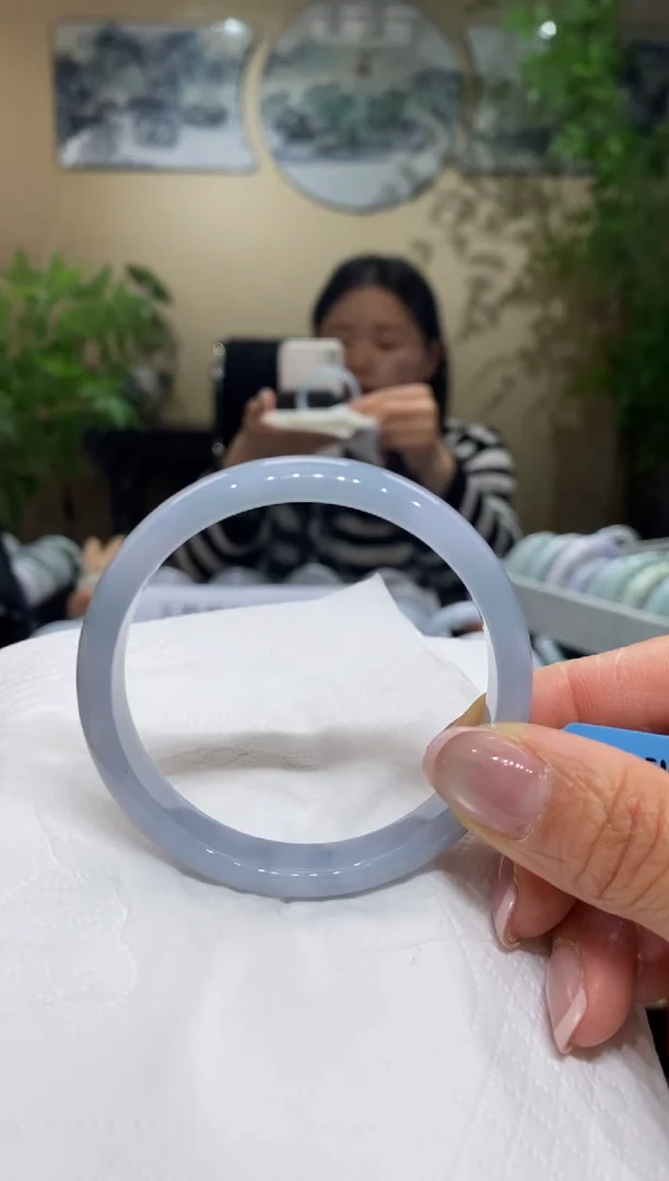 【闪购商品】翡翠手镯未镶嵌翡翠