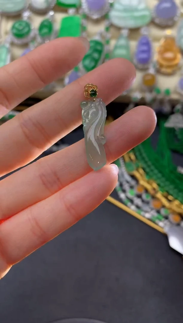 【闪购商品】翡翠颈饰18K金镶嵌225中国好珍宝