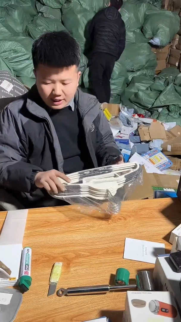 衣架炸炸炸炸炸33