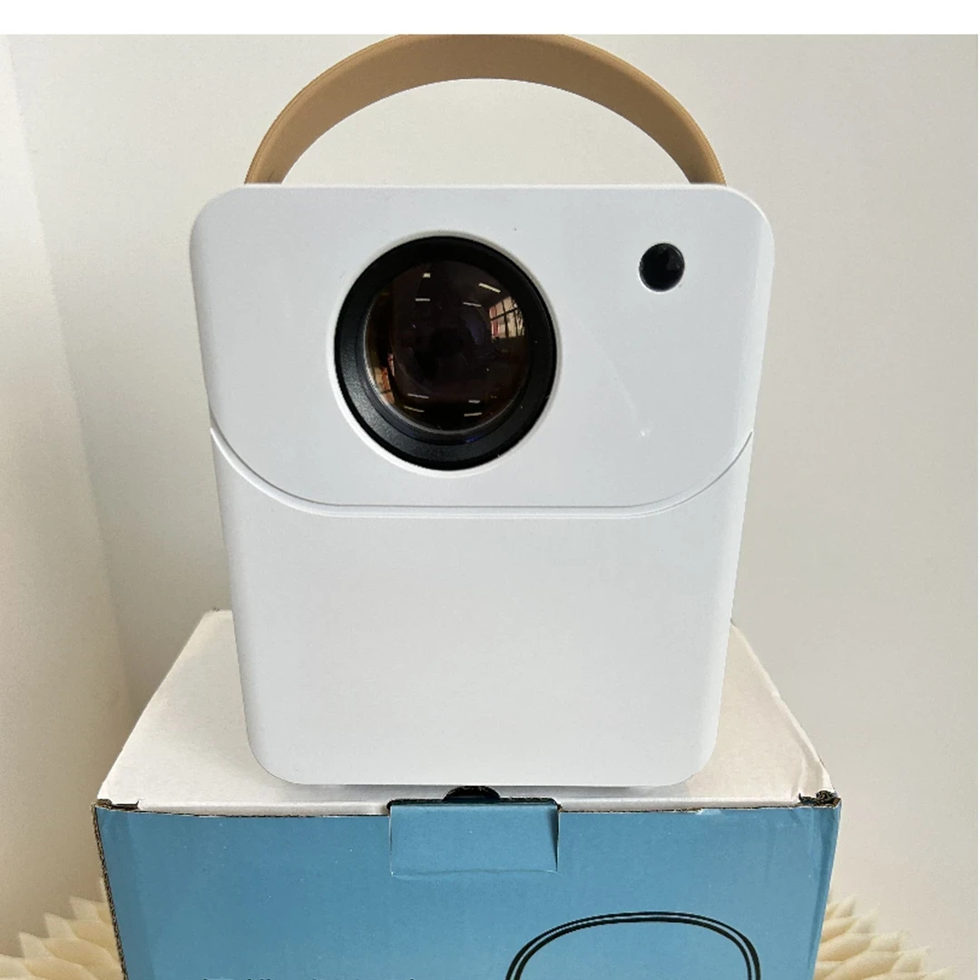 家用投影仪 看剧神器随机 AL