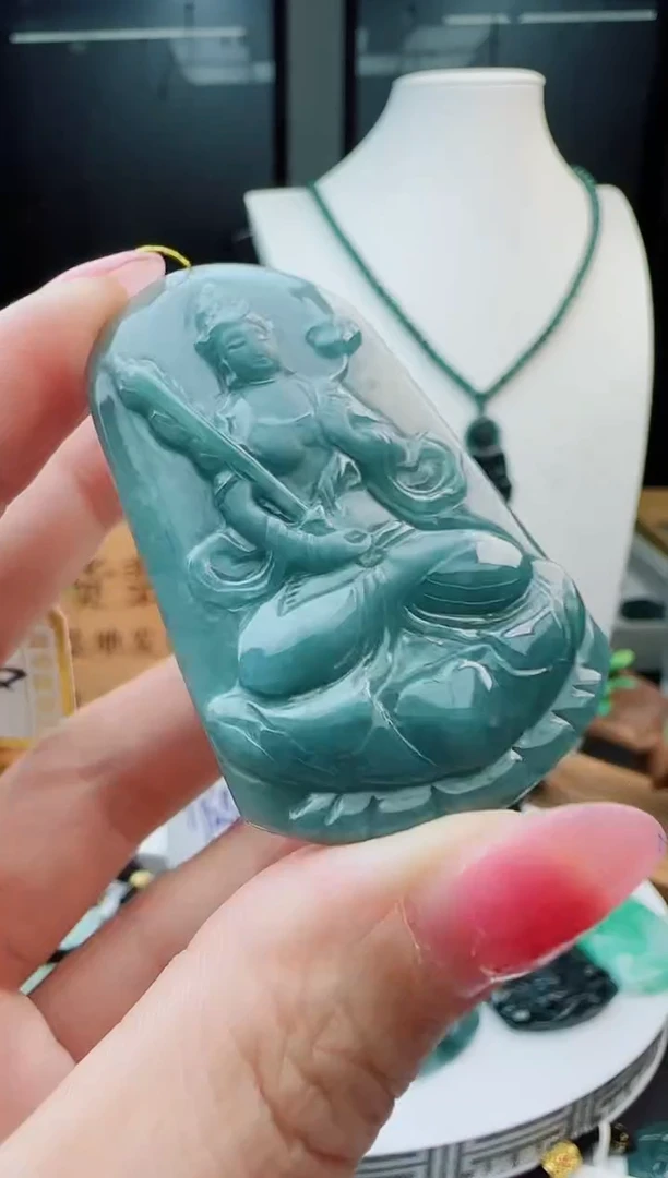【闪购商品】翡翠颈饰未镶嵌多样性随机一件发货