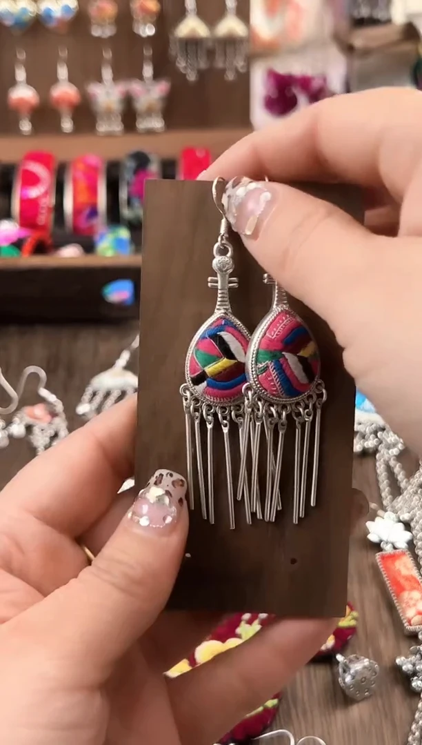 【闪购商品】织绣民族风老绣饰品030