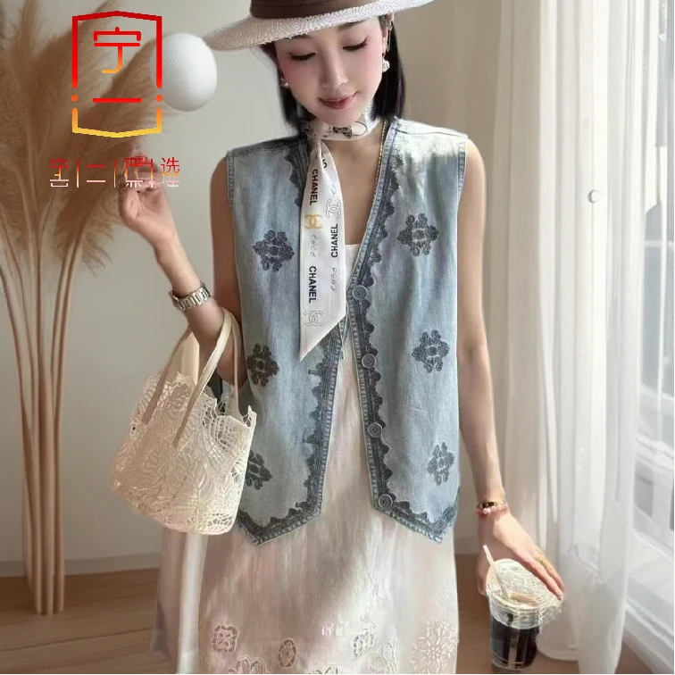 【 宁一女装】 时尚洋气显瘦欧洲站高级感V领刺绣单排扣牛仔马夹女