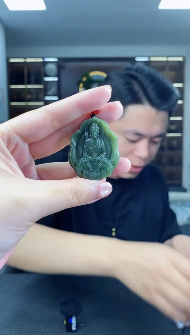 和田玉未镶嵌颈饰大日如来清货2