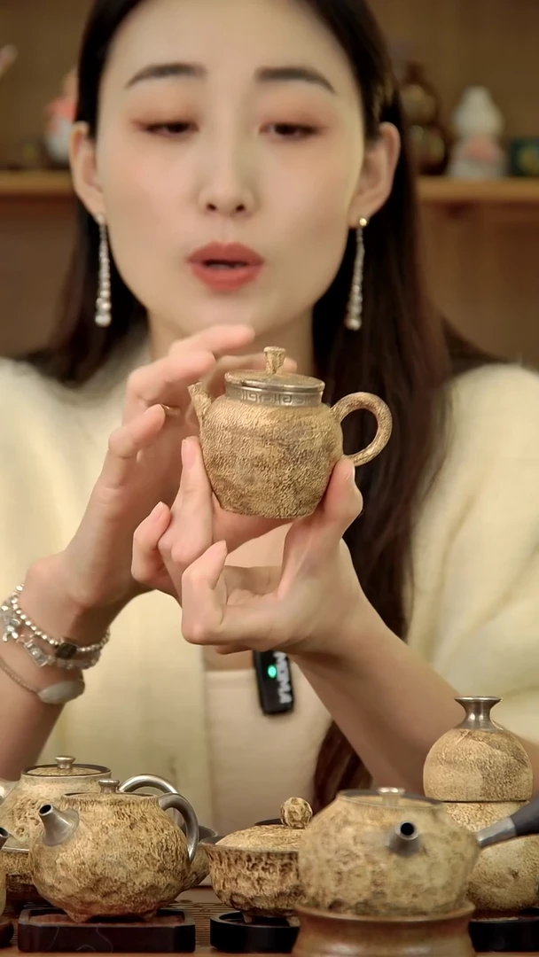 言野手作 粉引仿古巨轮壶