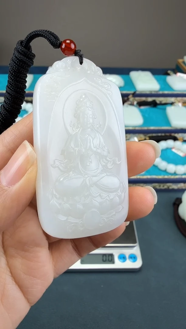 颈饰未镶嵌和田玉1