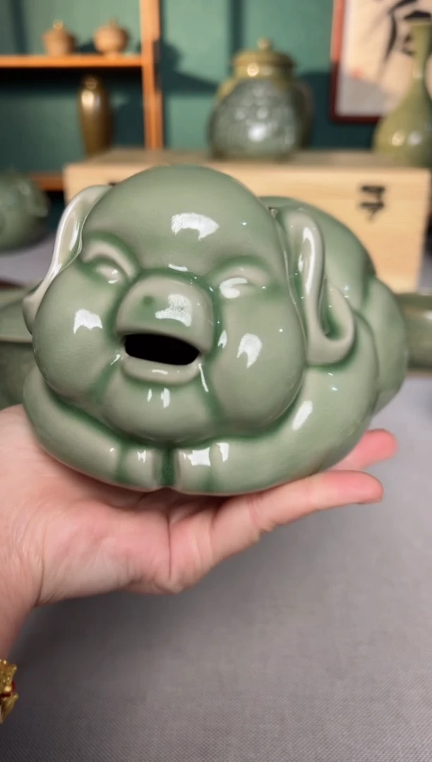 【闪购商品】其他耀州窑青釉笑口常开猪摆件