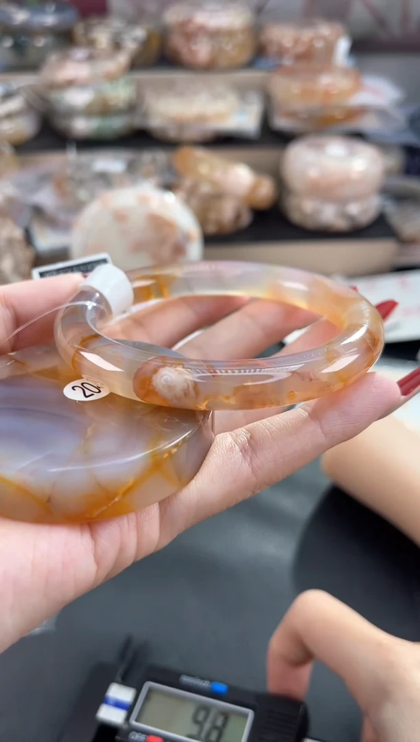 未镶嵌手镯石英质玉60（赠品镯心 天然不保证完美）