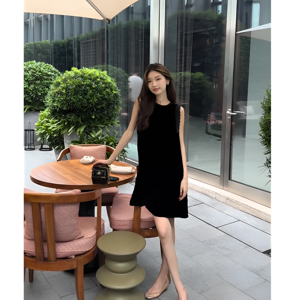 MARIE.COCO2025夏季新款韩系时尚赫本风宽松显瘦气质无袖连衣裙潮