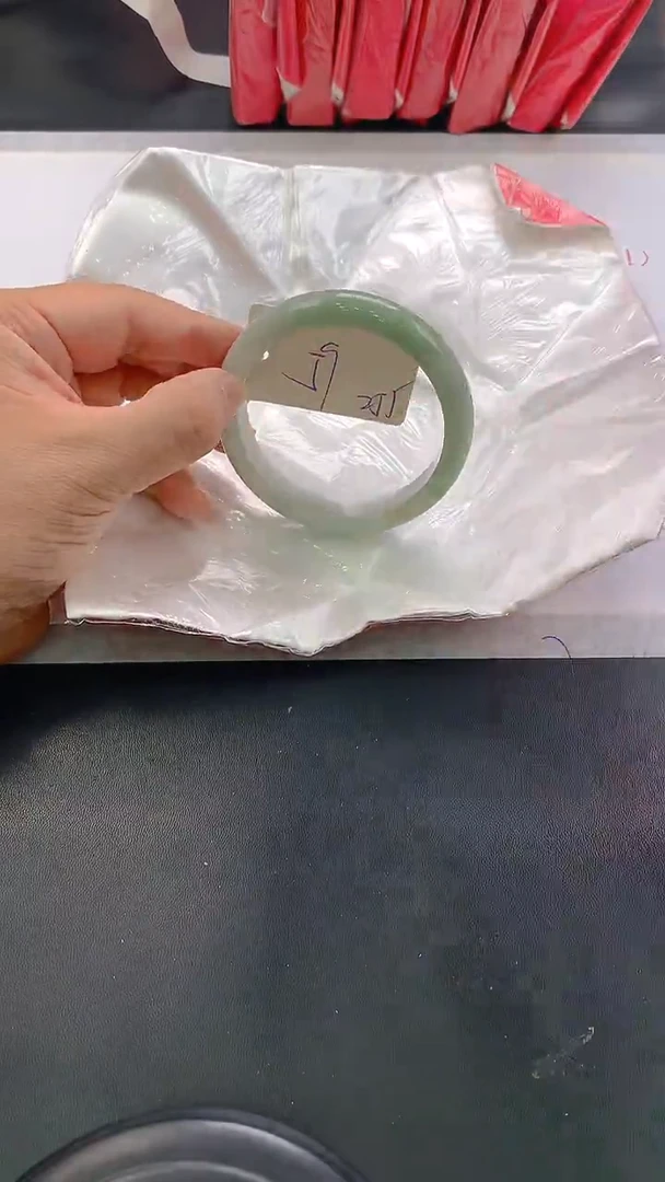 未镶嵌手镯翡翠255