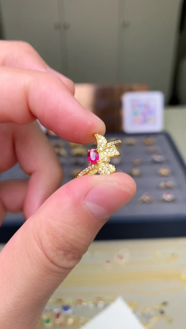 【闪购商品】红宝石戒指银S925镶嵌戒指