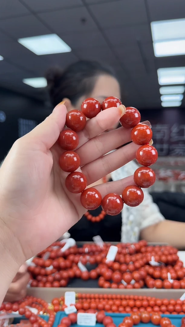 未镶嵌珠串南红玛瑙18mm/多样发其一/1123003980