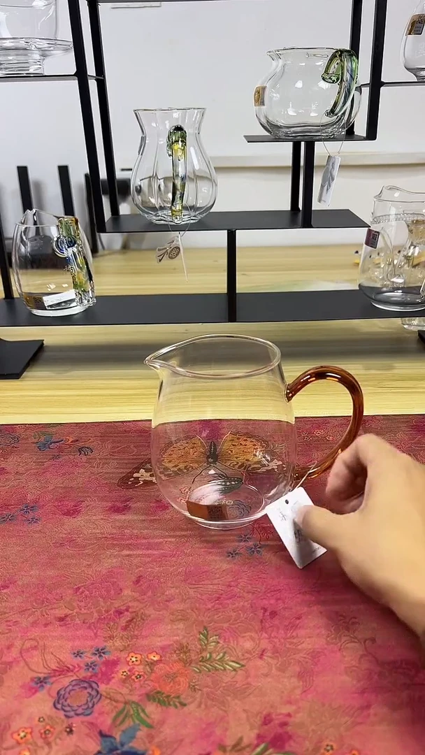 承颐茶海琥珀。。。。