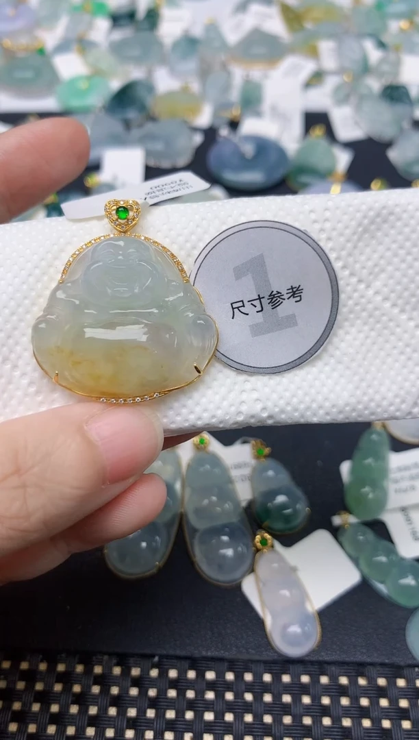 颈饰18K金镶嵌翡翠天然缅甸A货翡翠