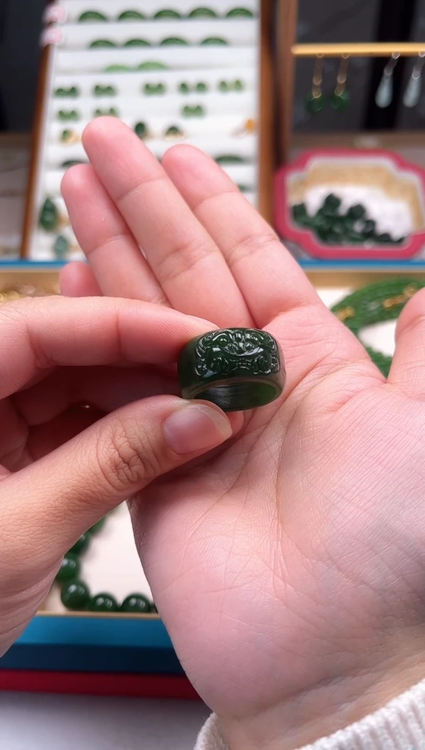 【闪购商品】和田玉（碧玉）戒指未镶嵌兽面戒指